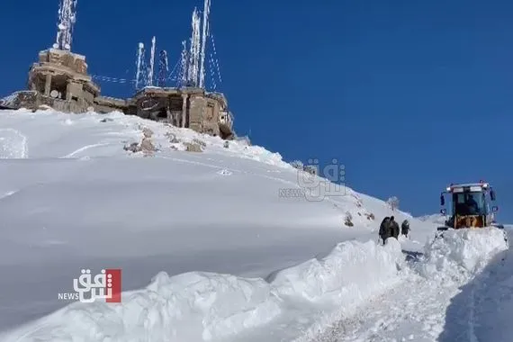 بارتفاع وصل إلى 150 سم.. شفق نيوز توثق إزالة الثلوج في دهوك (صور وفيديو)