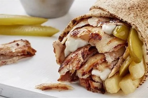 الشاورما اللبنانية ثالث أفضل ساندويتش عالميًا.. والعراق ضمن قائمة أفضل 100 طبق رز