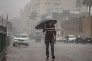 طقس العراق للأيام الأربعة المقبلة.. أمطار خفيفة وارتفاع بالحرارة