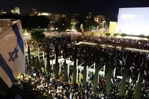 متظاهرون يحاصرون موكب نتنياهو ويطالبون برحيله