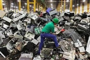 الأمم المتحدة: العالم يخسر المعركة أمام النفايات الإلكترونية