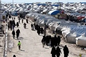 انفلات الوضع في مخيم الهول اثر مشاجرات بين عناصر داعش الارهابي