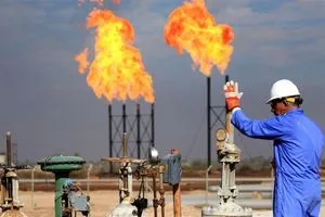 إعلان "مبهم" ورقمان غريبان من النفط.. كيف انخفض حرق الغاز 26% "فجأة"؟