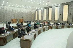 محافظ نينوى يتوعد شركات متلكئة بعقوبات ومجلس المحافظة يعفي مدير الصحة