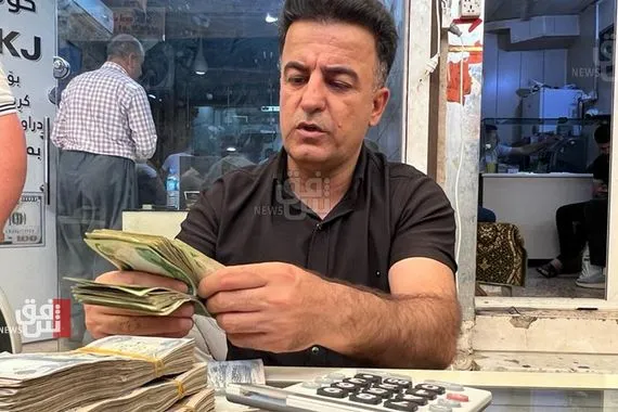 مع إغلاق البورصة.. الدولار يرتفع قليلاً في بغداد واربيل