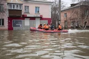 أكبر أنهار أوروبا.. إجلاء الآلاف في روسيا وكازاخستان بسبب الفيضانات