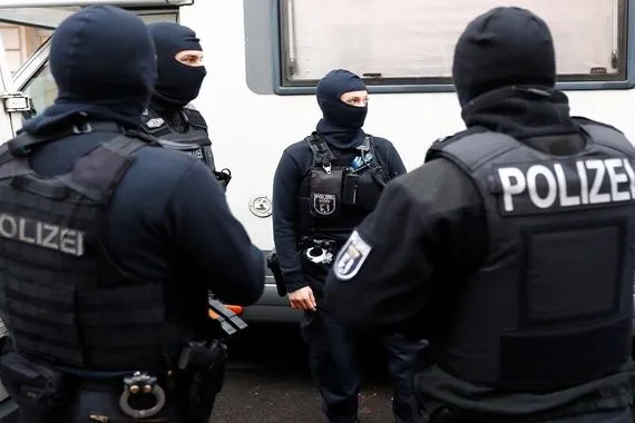 اعتقال فتاتين ومراهقين اثنين خططوا لهجوم إرهابي في ألمانيا