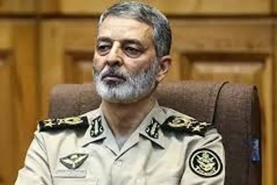 قائد الجيش عن حادثة اصفهان: تم استهداف بعض أجسام طائرة