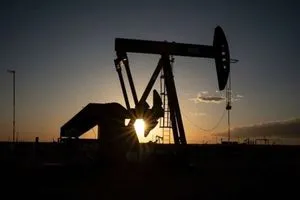 أسعار النفط تسجل ارتفاعا طفيفا بعد خسائرالأسبوع الماضي
