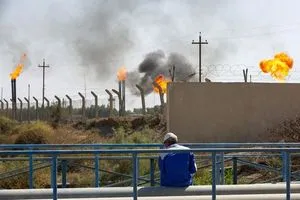 العراق يتجه لفتح الاستثمار بـ 10 مواقع نفطية لتعزيز انتاج الغاز