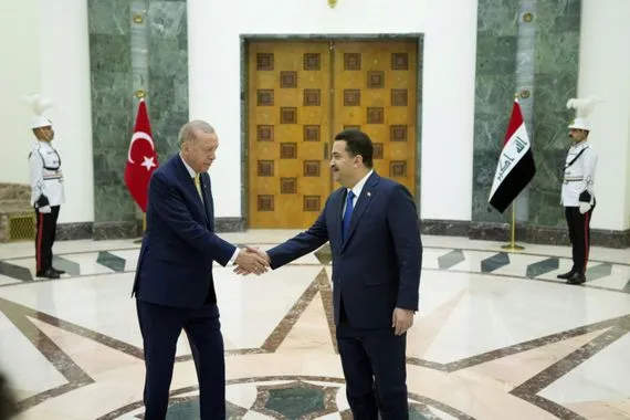 العراق يجهز سلة واحدة لجملة اتفاقات مع تركيا ويبحث تقليل رسوم الفيزا