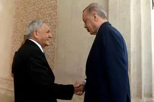 الرئيس العراقي يستقبل أردوغان في "قصر بغداد"