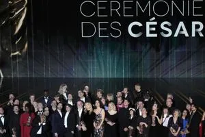 حركة "مي تو" تمتد للسينما الفرنسية.. ممثلات يتهمن مخرجين باغتصابهن في مراهقتهن