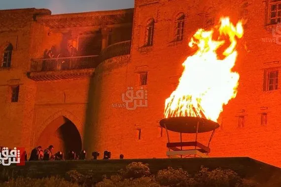 شعلة نوروز تضيء قلعة أربيل الأثرية (صور)