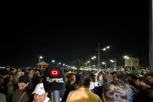 في البصرة.. العشرات يتظاهرون ضد رفع أسعار البنزين