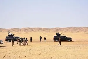 القوات الامنية تطارد الارهابيين في صحراء الانبار
