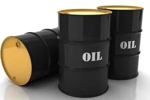 أسعار النفط تسجل ارتفاعا بعد انخفاض مفاجئ في مخزونات الخام الأمريكية