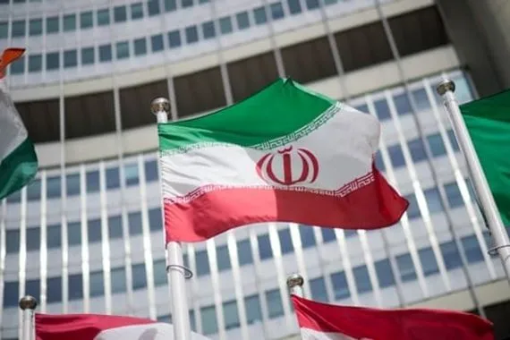 طهران تؤكد إمكانية تغيير عقيدتها إزاء امتلاك السلاح النووي