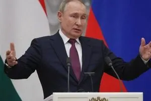 بوتين: العالم بحاجة لبناء نظام عادل متعدد الأقطاب