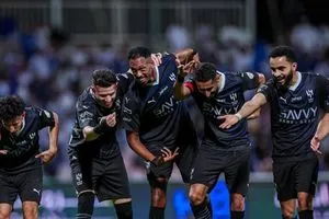 الهلال ينهي موسمه في الدوري السعودي من دون خسارة