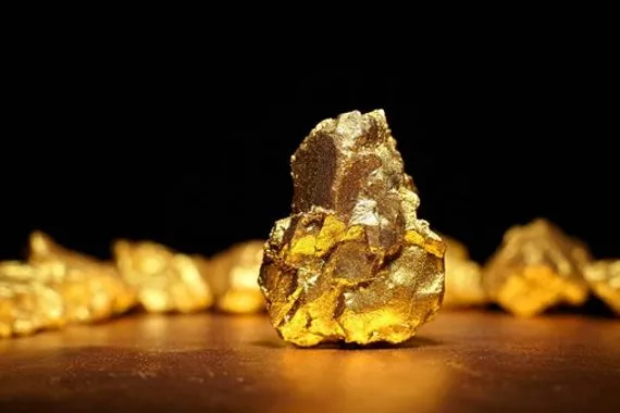 الذهب يرتفع فوق أدنى مستوياته خلال شهر