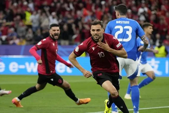 ألبانيا تصل شباك إيطاليا بأسرع هدف على الإطلاق في تاريخ كأس أوروبا