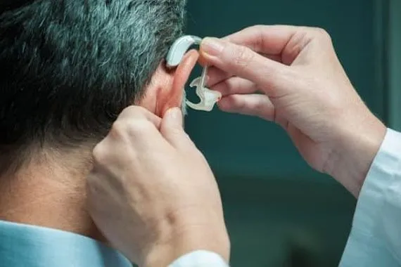 دراسة تحدد الامراض التي تسبب مشكلات في السمع