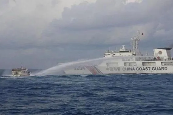 تصادم سفينتين صينية وفلبينية في بحر الصين الجنوبي