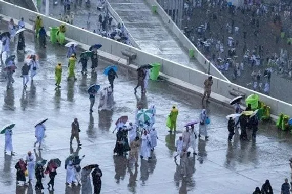 هطول أمطار على المشاعر المقدسة في مكة المكرمة