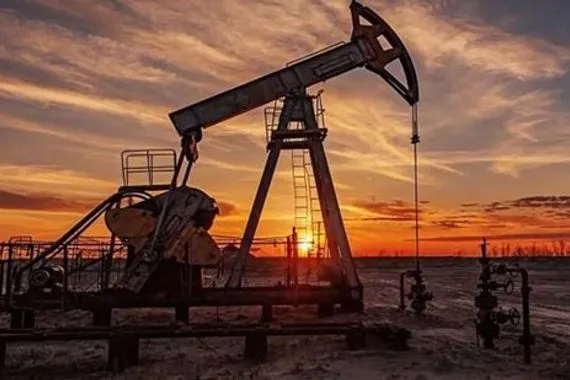 انخفاض اسعار النفط اثر مخاوف الطلب العالمي