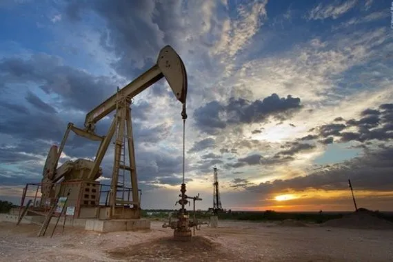 أسعار النفط تتجه نحو تسجيل أفضل أداء أسبوعي في شهرين