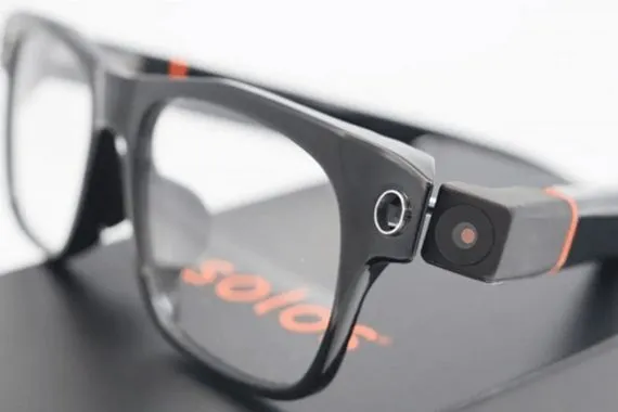 Solos تكشف عن نظارة ذكية مزودة بنموذج GPT-4o