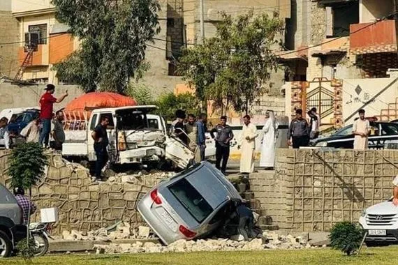 إصابة اربع مواطنين في حادث سير ايمن الموصل
