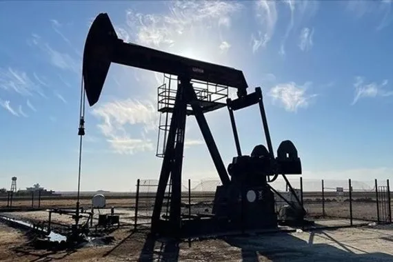 النفط يتراجع في ظل مخاوف تباطؤ الاقتصاد الأمريكي