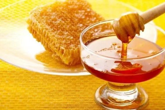 تعرف على فائدة العسل في التئام الجروح والخدوش