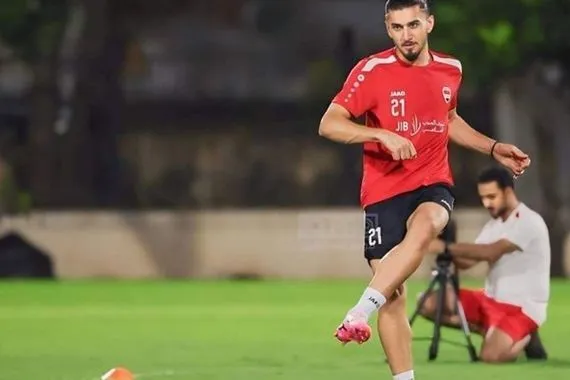 مدافع المنتخب الوطني مطلوب في إيران