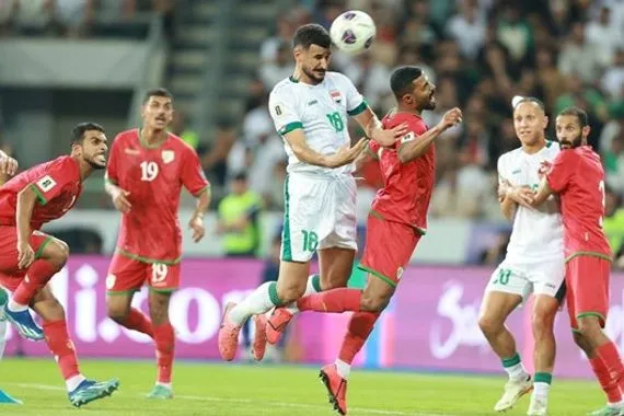 المنتخب الوطني ينهي الشوط الأول متقدماً على عمان