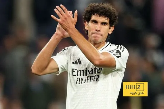 لاعب ريال مدريد يعبر عن غضبه بسبب قرارات أنشيلوتي!