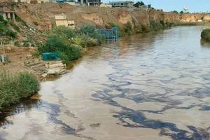 نهر "وادي النفط" خطر يهدد حياة العراقيين في كركوك