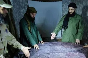 بوسطن غلوب: مستشار بايدن يعترف بصلته مع الجماعات الإرهابية في سوريا