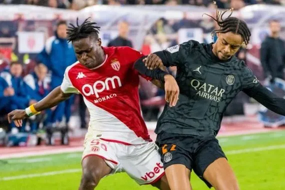 تشكيلة باريس سان جيرمان الرسمية لمواجهة موناكو في الدوري الفرنسي