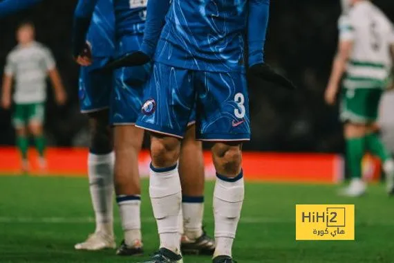 تشيلسي يقسو على شامروك روفرز بخماسية في دوري المؤتمر الأوروبي