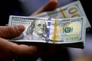 العراق يوقف العمل رسمياً بالمنصة الالكترونية.. ما تداعيات هذه الخطوة على اسعار الصرف؟