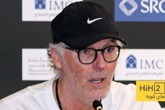 حديث لوران بلان للاعبي الاتحاد قبل انطلاق مباراة الهلال
