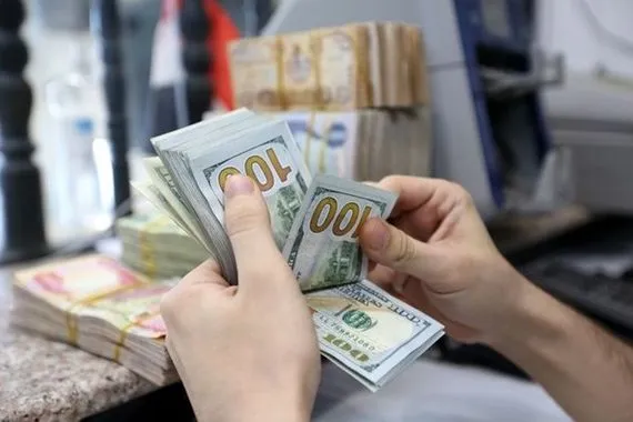 مع الاغلاق.. الدولار يقفز إلى 149,500 دينار في أسواق بغداد