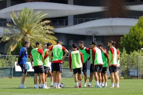المنتخب الوطني يختتم تدريباته في البصرة