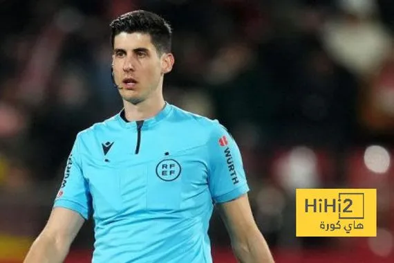 أرقام برشلونة مع حكم مباراته أمام أوساسونا