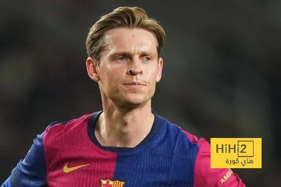 دي يونغ يرفض العروض ويركز على التجديد مع برشلونة
