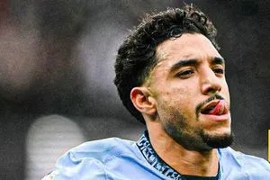 ماذا قال مرموش عن الاختلاف بين البريميرليغ والدوري الألماني؟