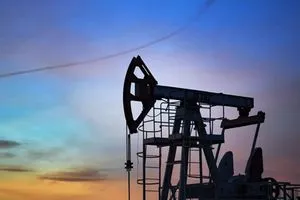 ارتفاع أسعار النفط بأكثر من 1%